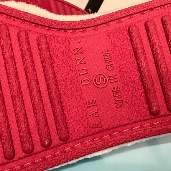 Rae Dunn ladies America flag memory form slippers size Small - Picture 6 of 7